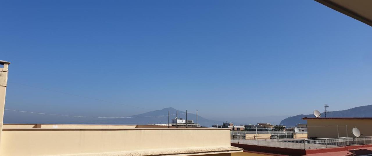 Grimaldi Guest Apartment Sorrento Esterno foto
